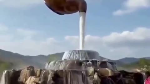 Mind-Bending Water Flow