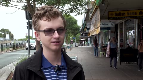 'Just a normal bloke': locals on 'hero' who tackled Bondi gunman