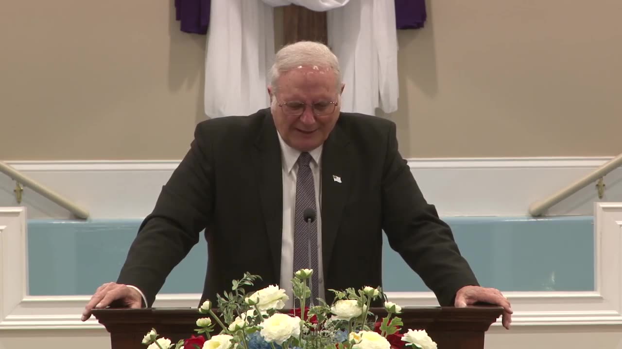 We Want to Lift Up Christ - Charles Lawson