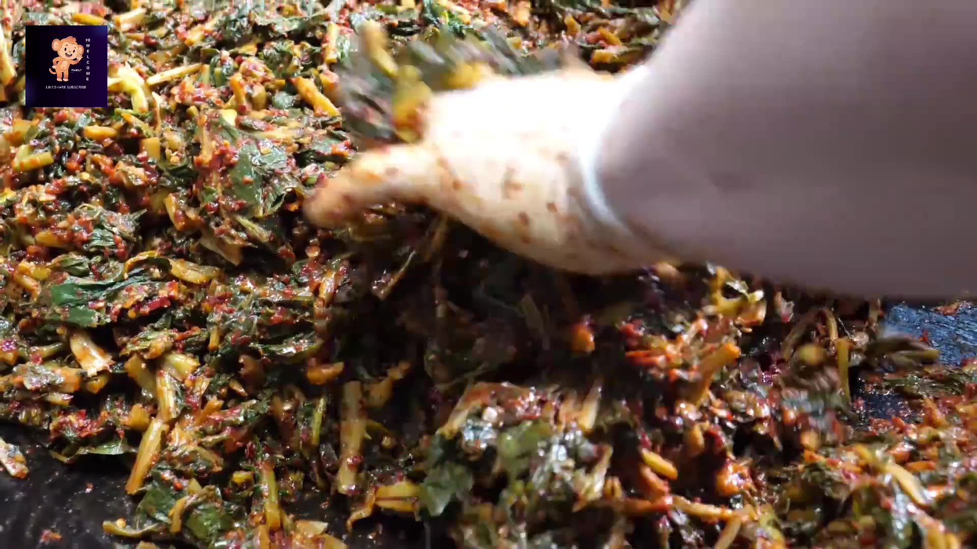 full of energy!! Koreas famous energy boosting food - loach soup / Korean street food