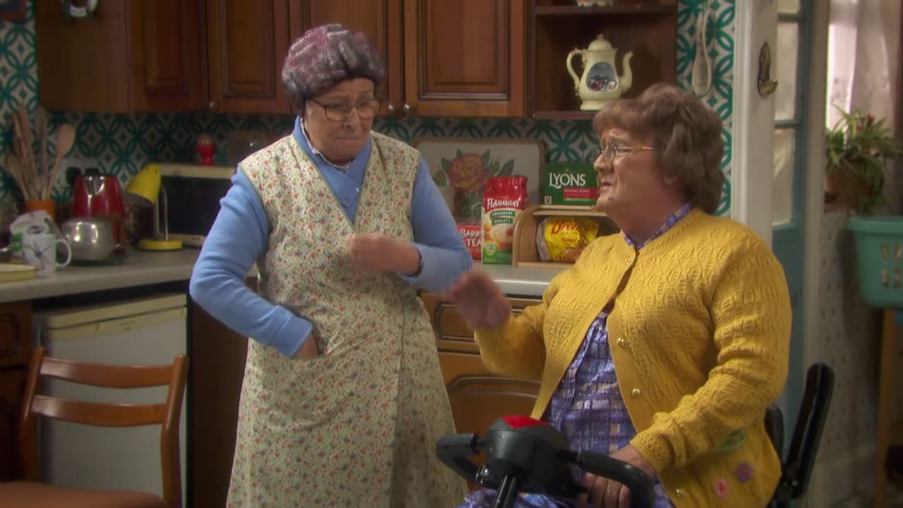 Mrs Browns boys S5 E4 easy rider Mammy