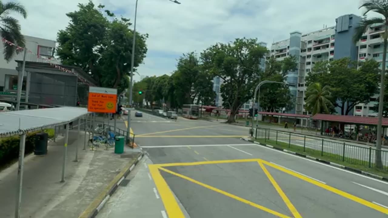 Bus route 132 - a perfect sightseeing trip in Singapore