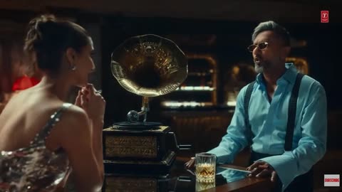 AADAT (Official Video): YO YO HONEY SINGH