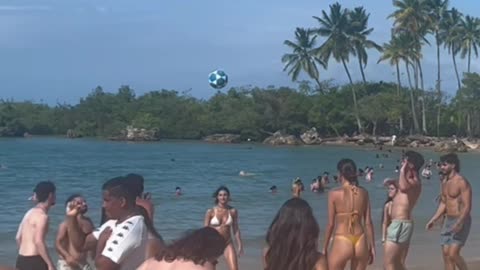 ⚽️ Brazil’s BEST soccer island! 🇧🇷