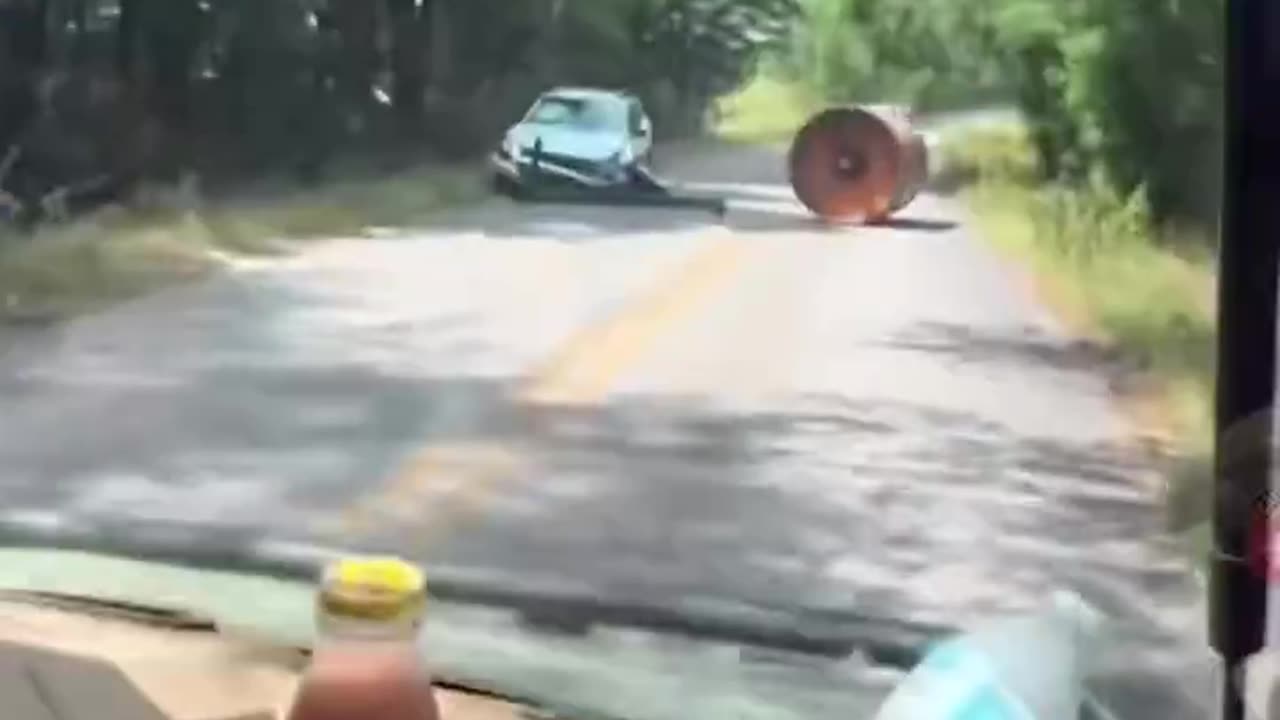 What's He Towing?