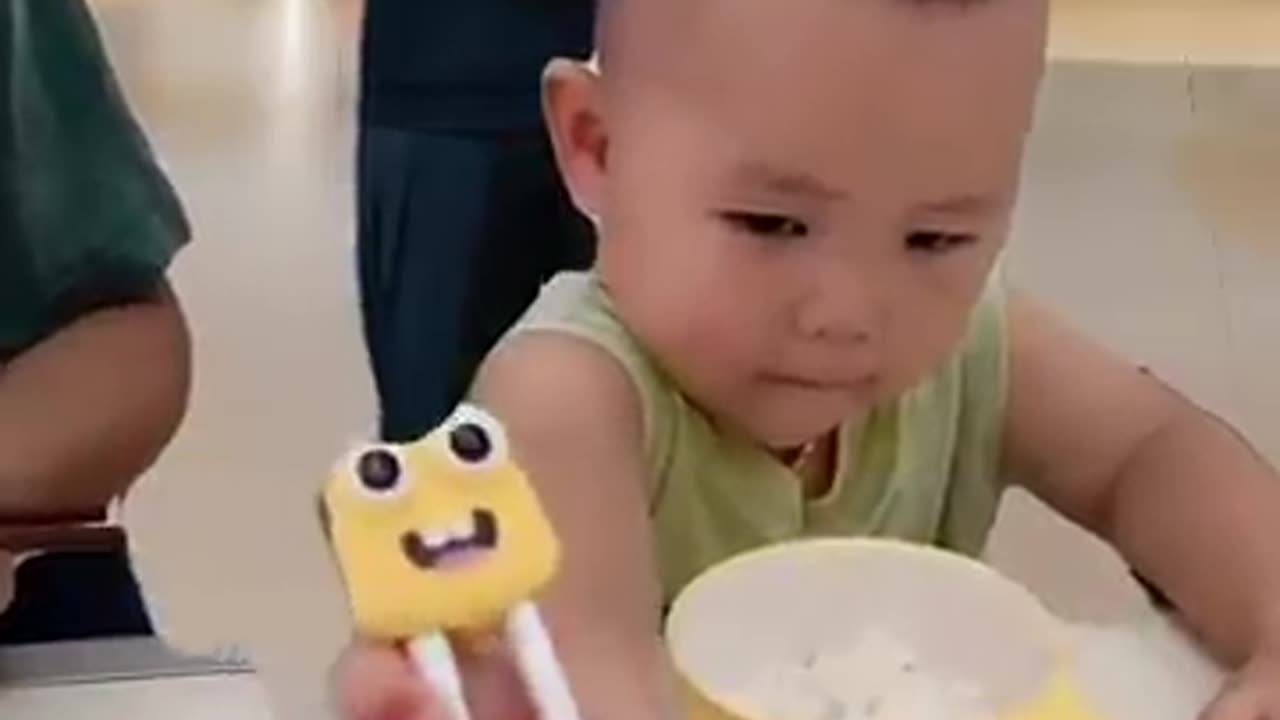 Let's teach our children good manners from a young age.