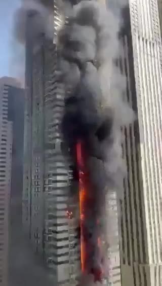 BREAKING_ A building is burning in Dubai