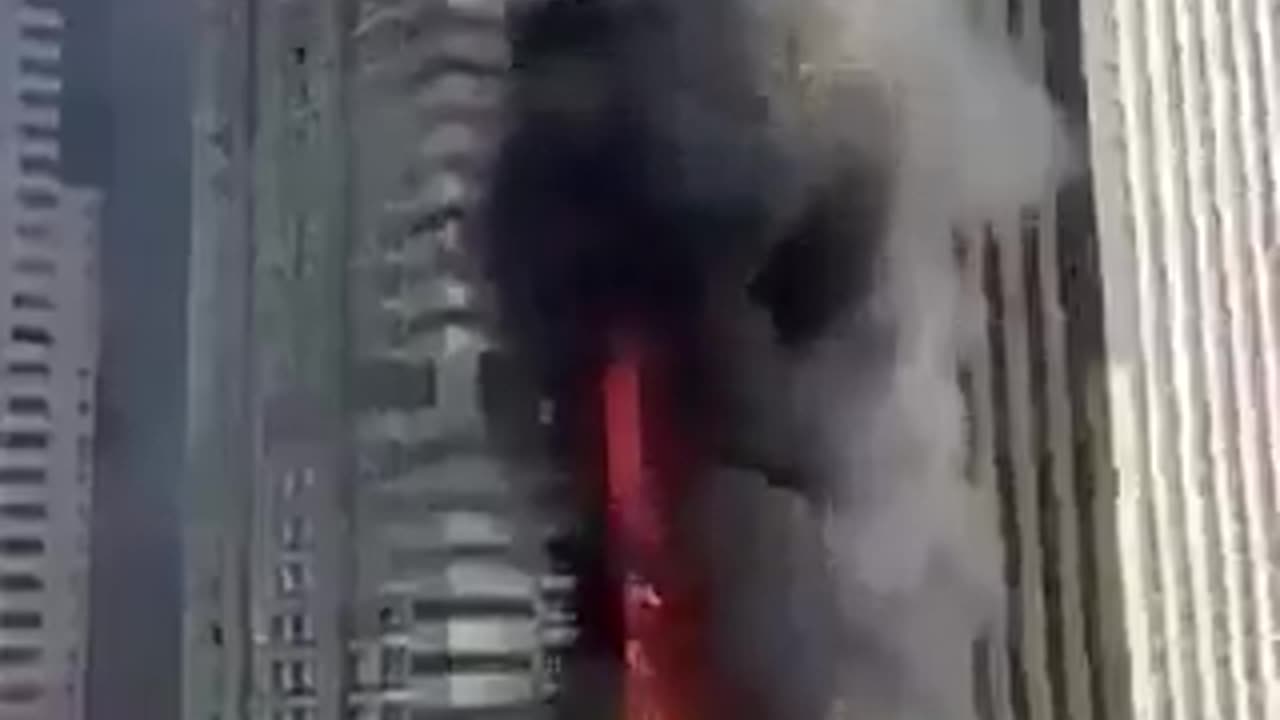 BREAKING_ A building is burning in Dubai
