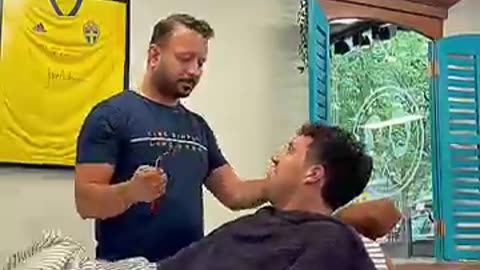 Barbershop Kiss prank, is the person being kissed nervous💈🤣