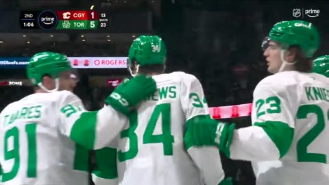 NHL - Auston Matthews caps off a four-goal period for the St. Pats! ☘️