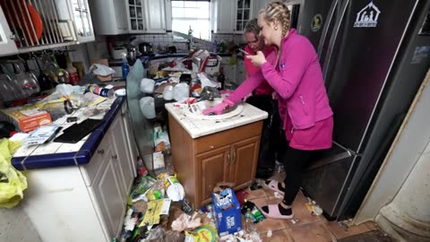 SECRET CLEANING MISSION – No one knew how bad it really was 😳_part1