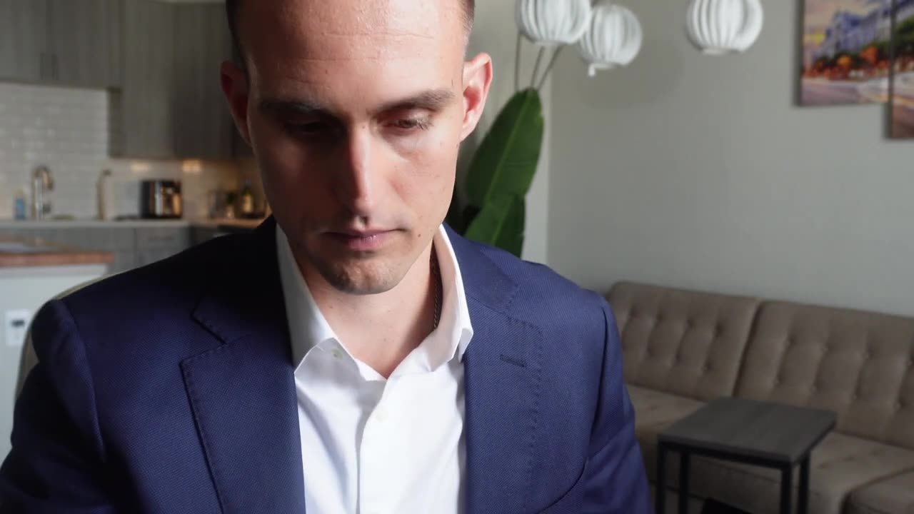 Watch Me Make 12 LIVE Cold Calls (& get HUNG UP ON mid pitch)
