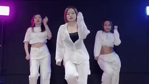 TIKTOK TREND] Ashley! Look At Me! #bobodancestudio
