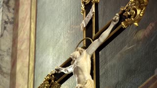 Vatican support staff take oath of secrecy ahead of conclave