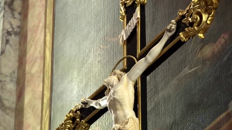 Vatican support staff take oath of secrecy ahead of conclave
