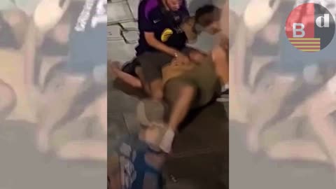 Robo violento en el corazón del barrio Gótico deja a un turista indefenso