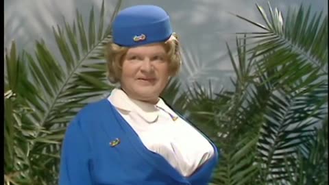 CLASSIC TELEVISION " THE BENNY HILL SHOW "