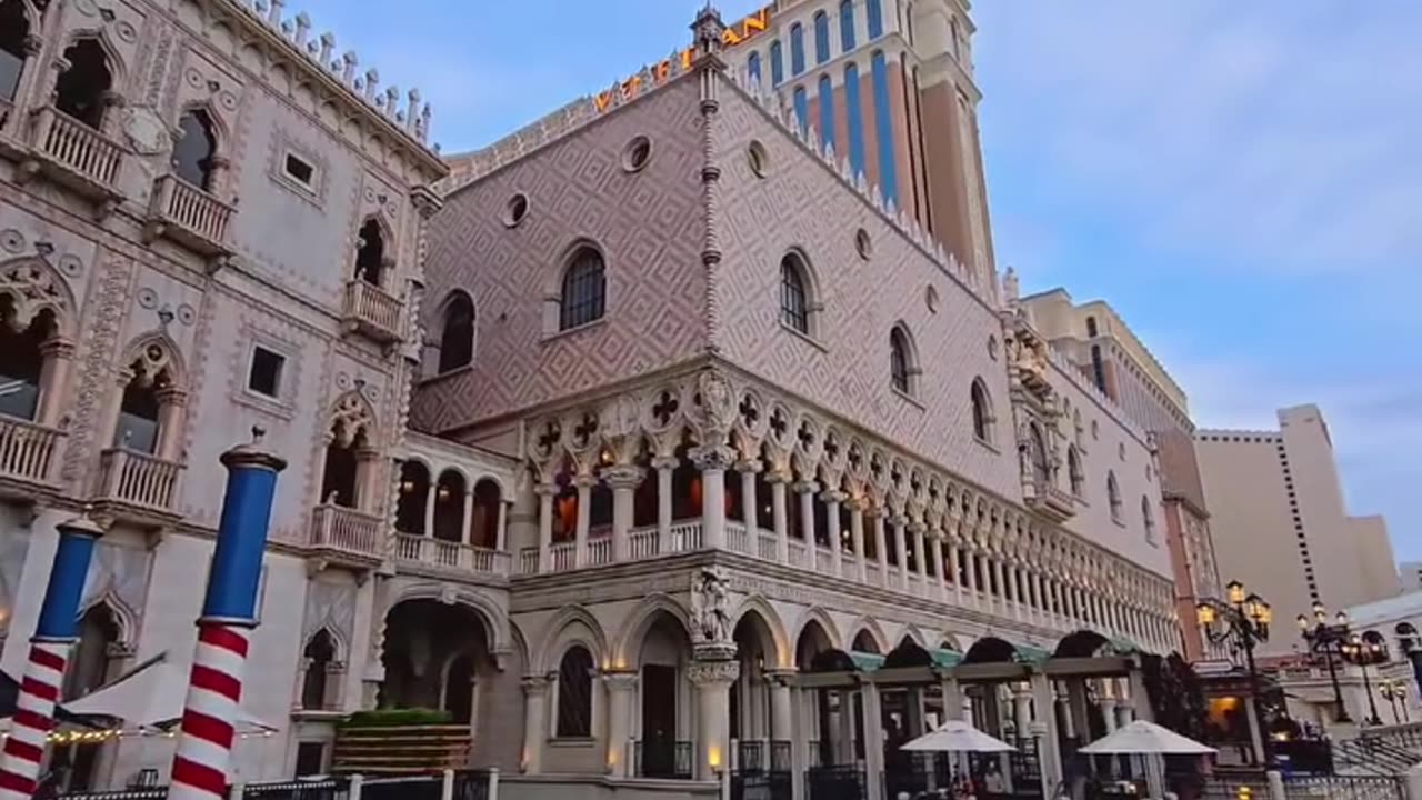 The Venetian Resort Las Vegas is so beautiful 😍