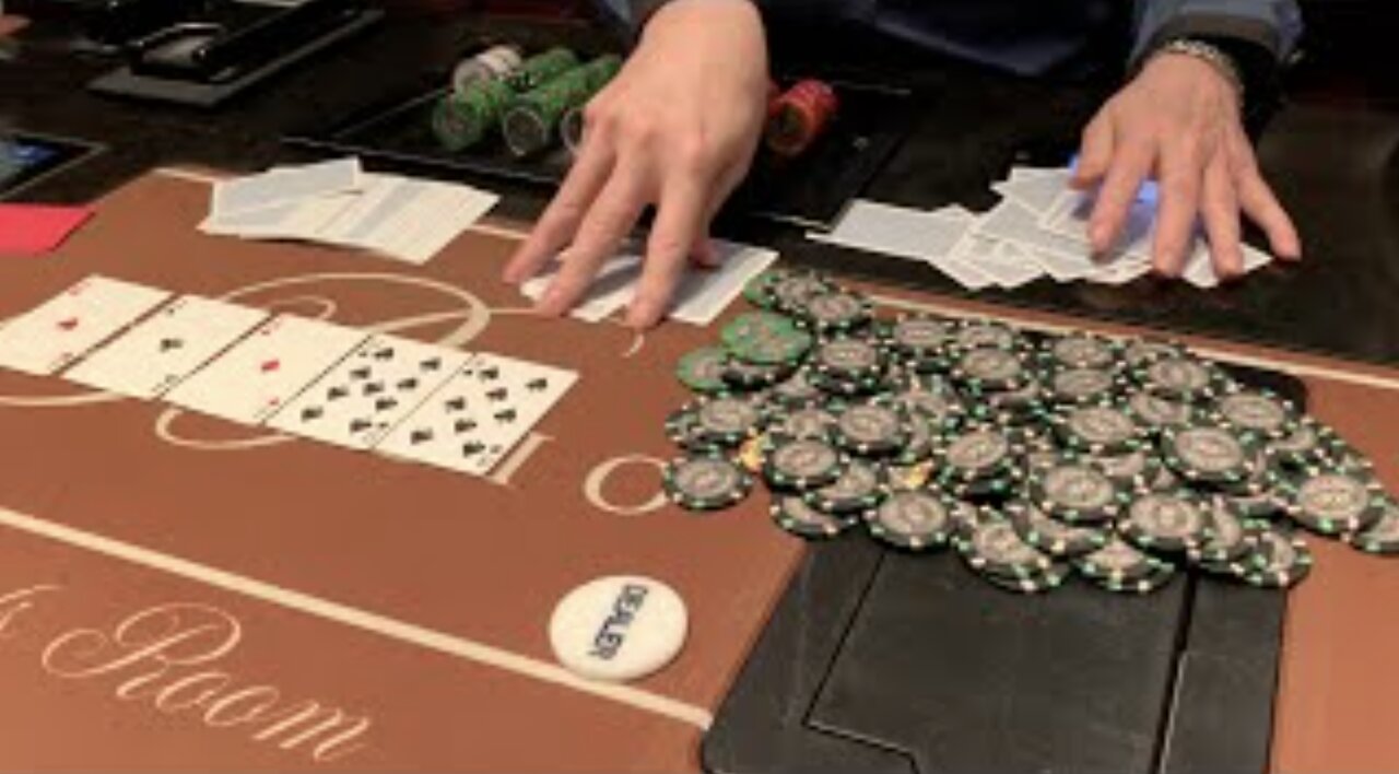 QUADS Three Times!! No One Runs Like I do In BOBBY'S ROOM! Insane Table! Poker Vlog Ep 327