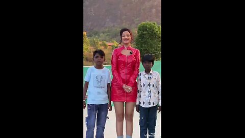Hello guys main shaadi kar rahi ho aap batao inmein se Kis Se karu 😢