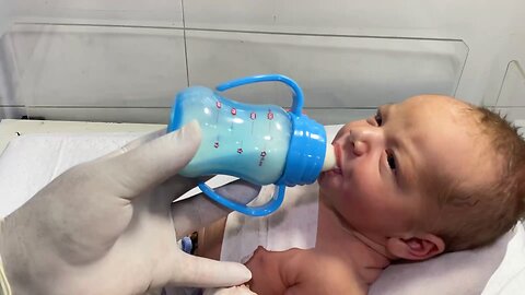 newborn baby feeding trial #newbornbabyv#kids
