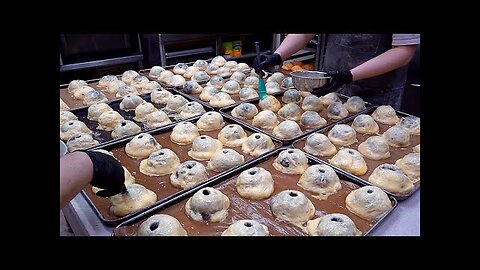 Contains 90% Red Beans? Sold more than 1 million! Legendary Red Bean Bread - Korean street food