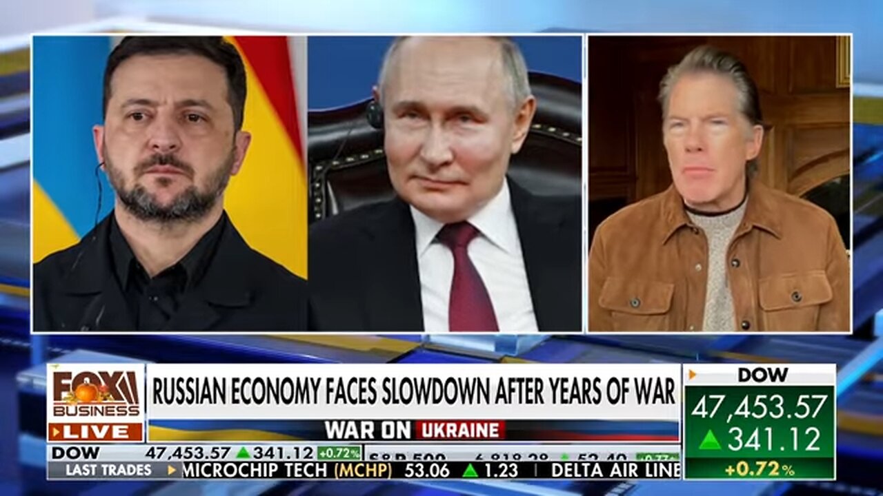 RUSSIA IS RUNNING ON EMPTY: Ex-CIA officer EXPOSES the real crisis