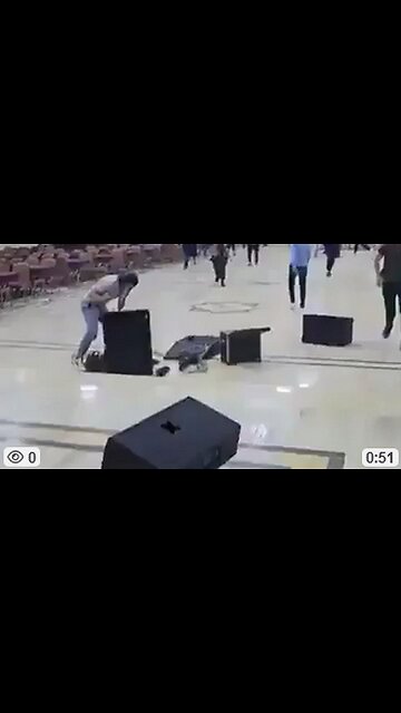 Muslime zerstören einen Festsaal, weil dort Musik gespielt wurde, und Allah mag keine Musik.