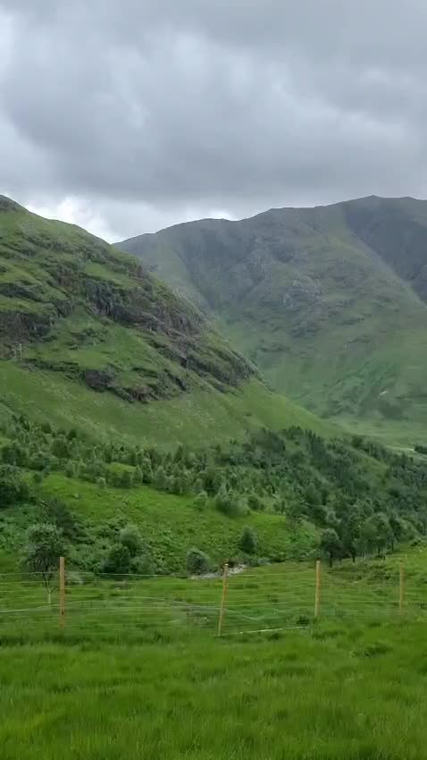 Buachaille Etive Beag: 60 Seconds panning view of trail and Mountain range - June 2025