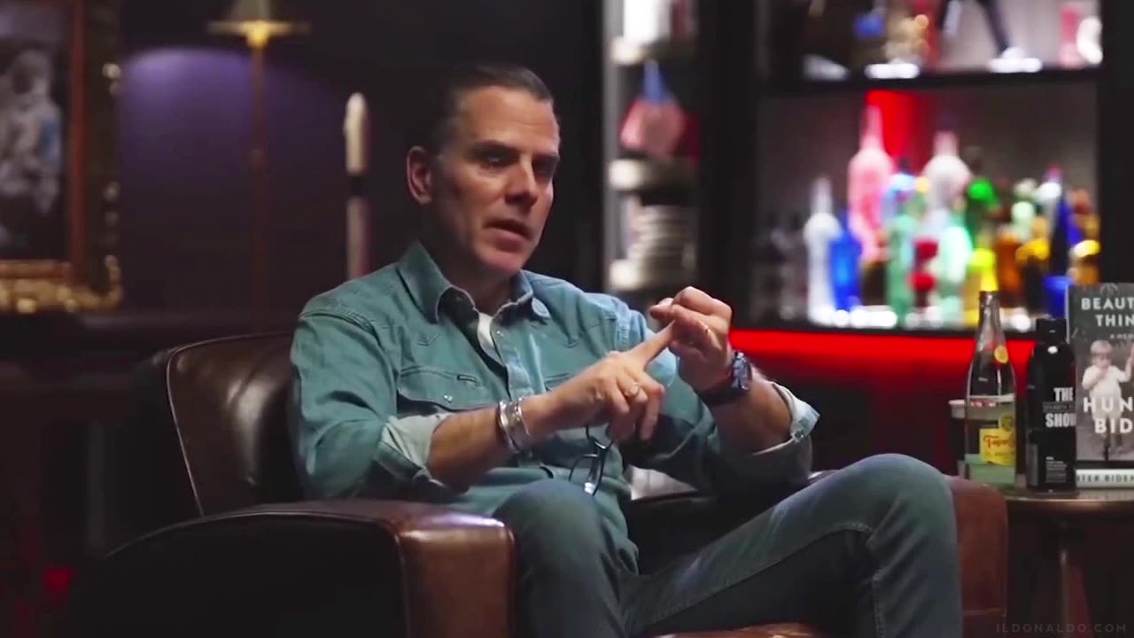 THERE'S HUNTER!!!🤣🤣🤣