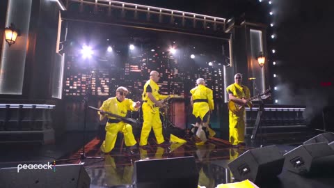 Uncontrollable Urge (with Fred Armisen on drums) - DEVO (live)
