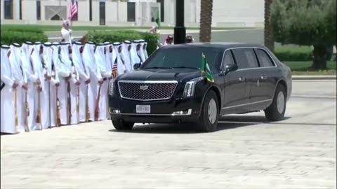 President Trump and The Beast pull up to the Saudi Royal Court in Riyadh