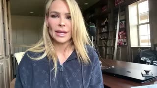 Hulk Hogan: Wrestler Natalya Neidhart honors legend