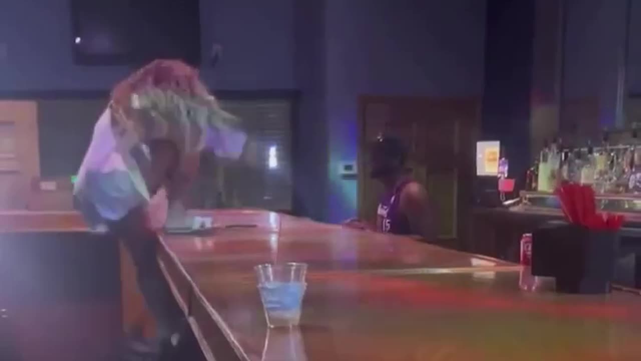 😂 To climb on top of the bar counter. | FunFM