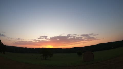 Sun ☀ Rise 8 17 25 72f/22c