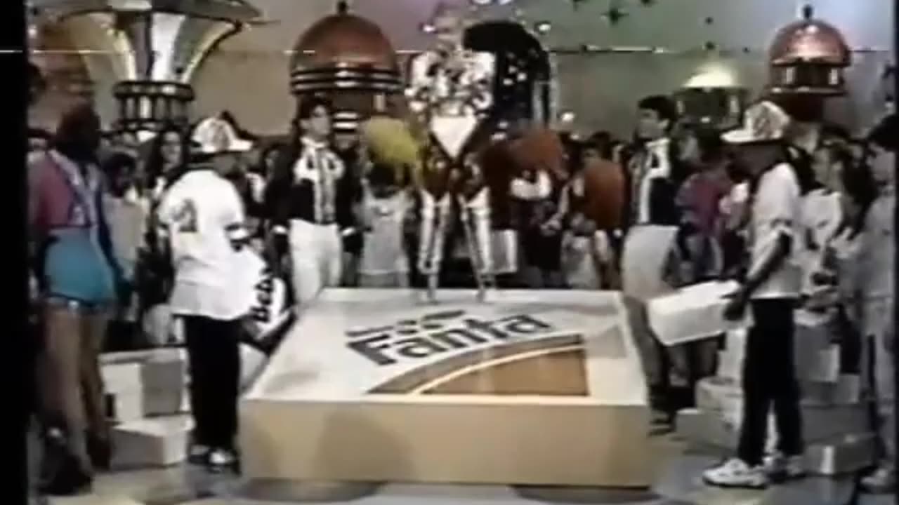 Programa CLUBE DA CRIANÇA com Angélica Doraemon Ep22e68 01 1993 Rede Manchete (Último Programa)