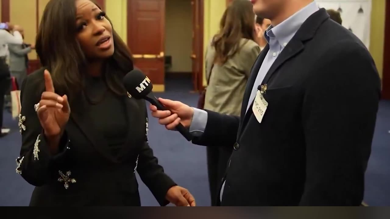 Congresswoman Jasmine Crockett confirms she’s single — Don’t tell me