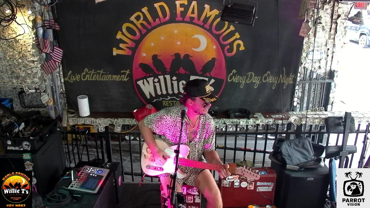 LIVE Music Everyday!