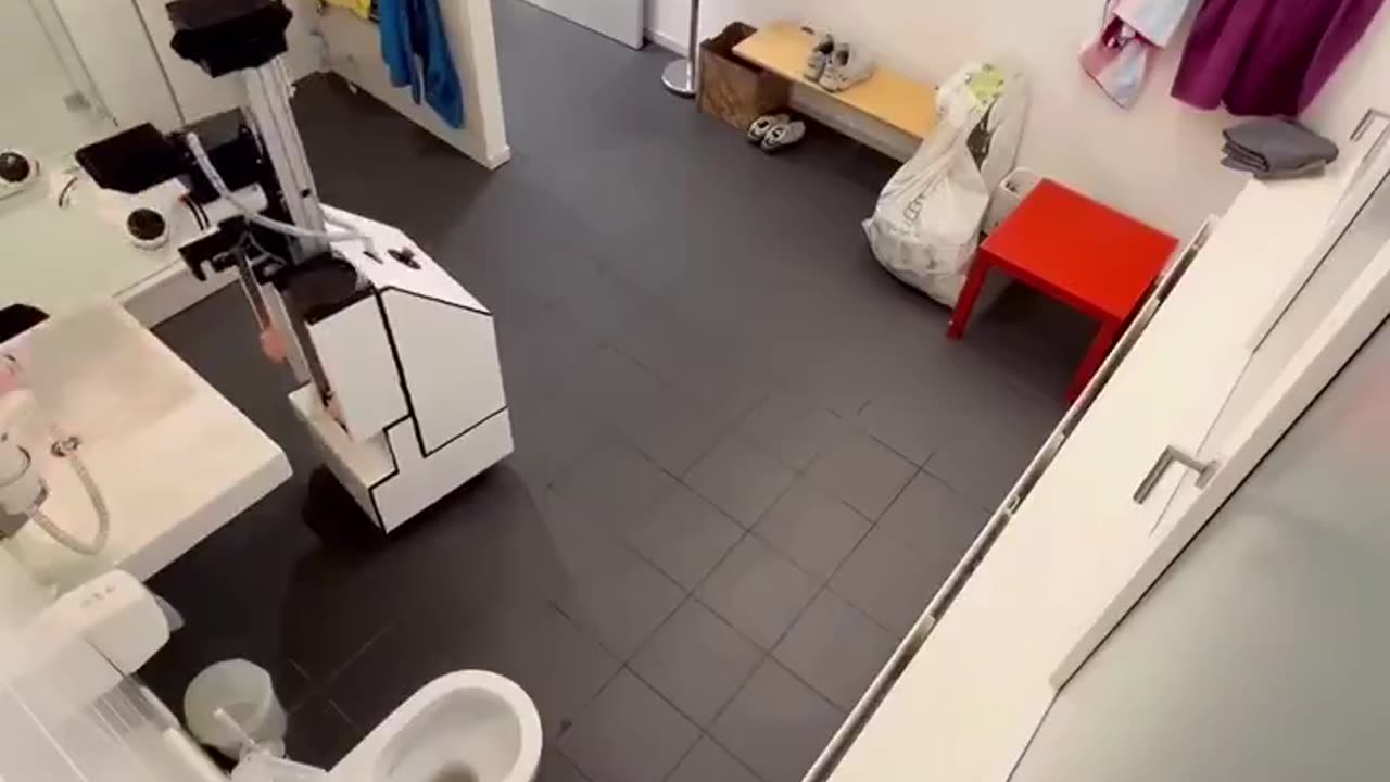 autonomous cleaning robot