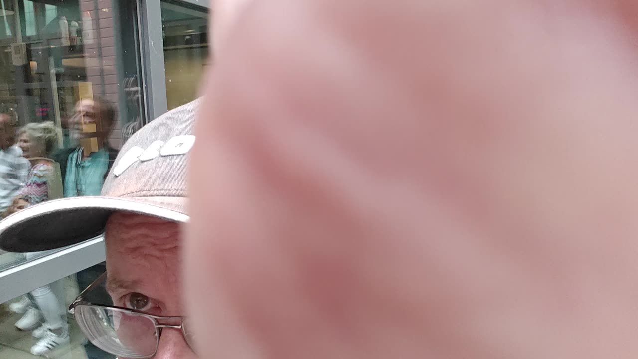 Free Arno van Kessel 04/12