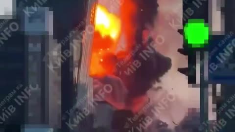 ‼️ The horrifying moment of the explosion in Kyiv during today's Russian attack