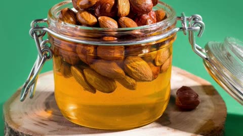शहद में भीगे हुए बादाम खाने के फायदे #short #health #viarl #trending