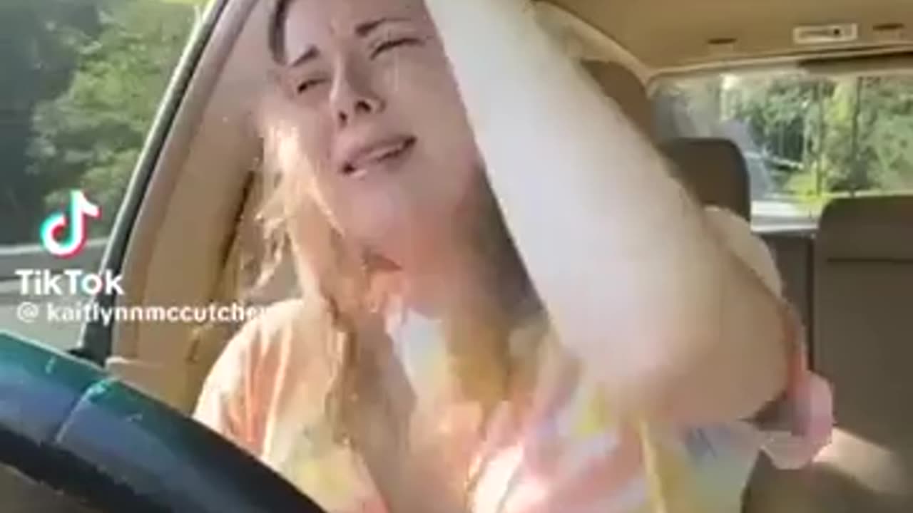 😂🤣 Her Reaction Will Make You Laugh! | FunFM
