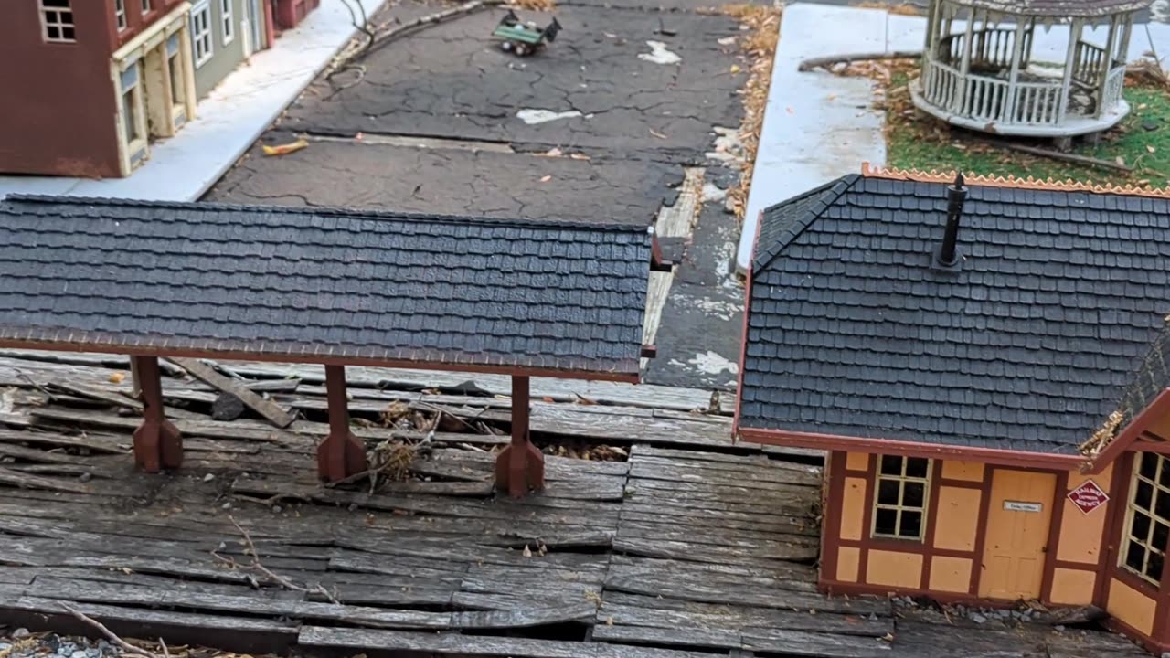 Man Builds Amazing Backyard Model Railroad!