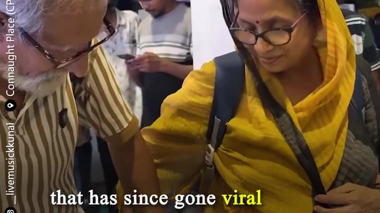 Elderly Couple Dances to Mohabbatein Tune in CP | A Heartwarming Tribute to Love ❤️