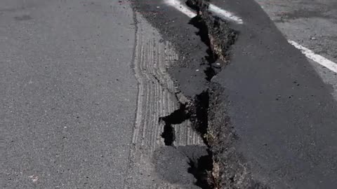 😮✨ A ¼-Mile Crack Splits a Road in New Jersey - Evacuations Needed! | FeedMyCuriosity