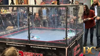 Pint-sized robots battle in UK Championship series
