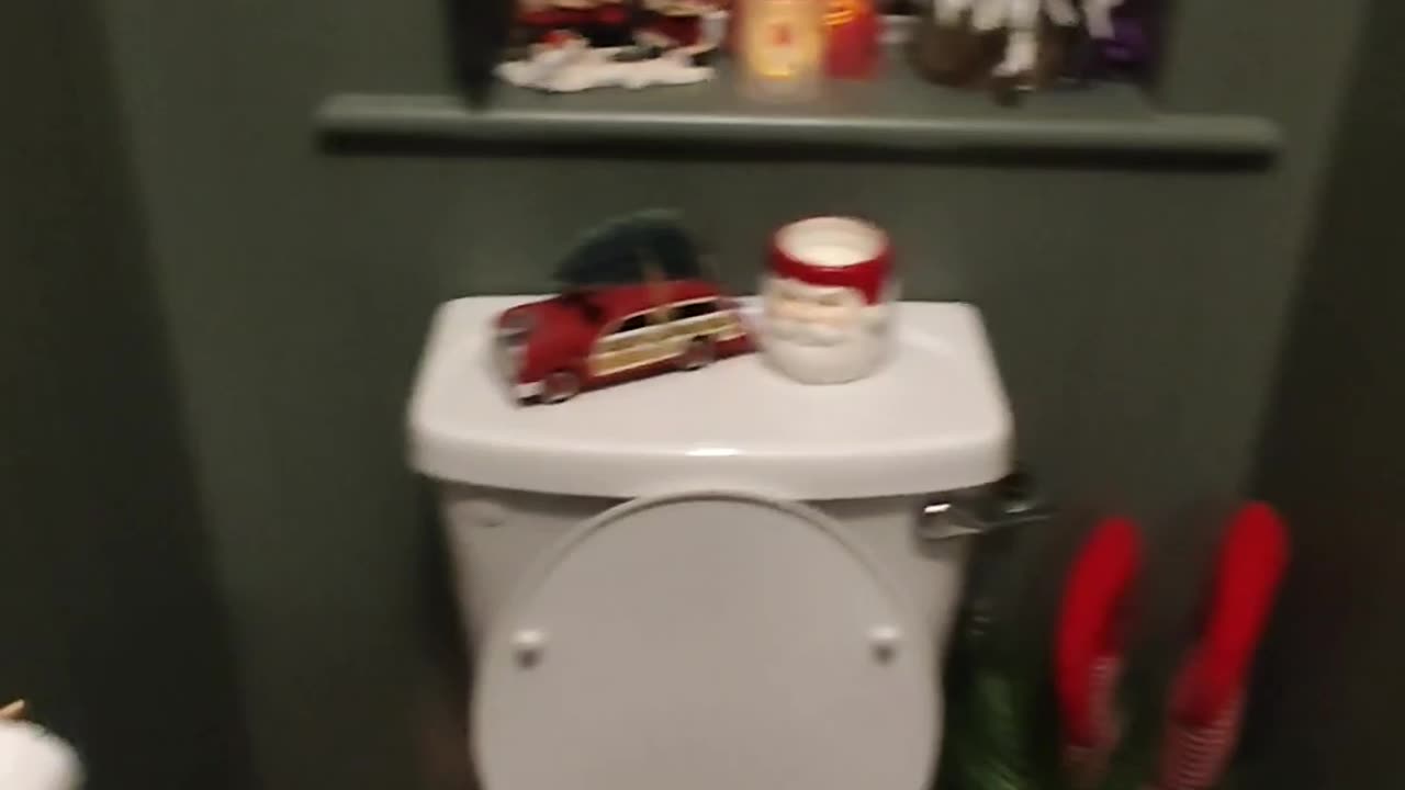 T&G bathroom panelling