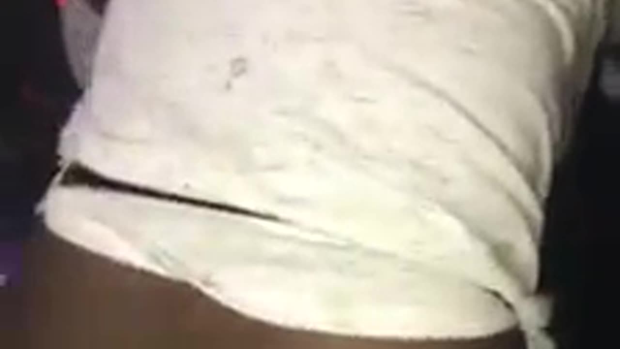 Damn: Fight Breaks Out At A Strip Club On New Years!