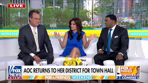 ‘LIAR’: AOC called out by protester during town hall